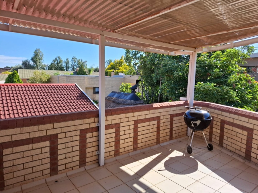 3 Bedroom Property for Sale in Pentagon Park Free State